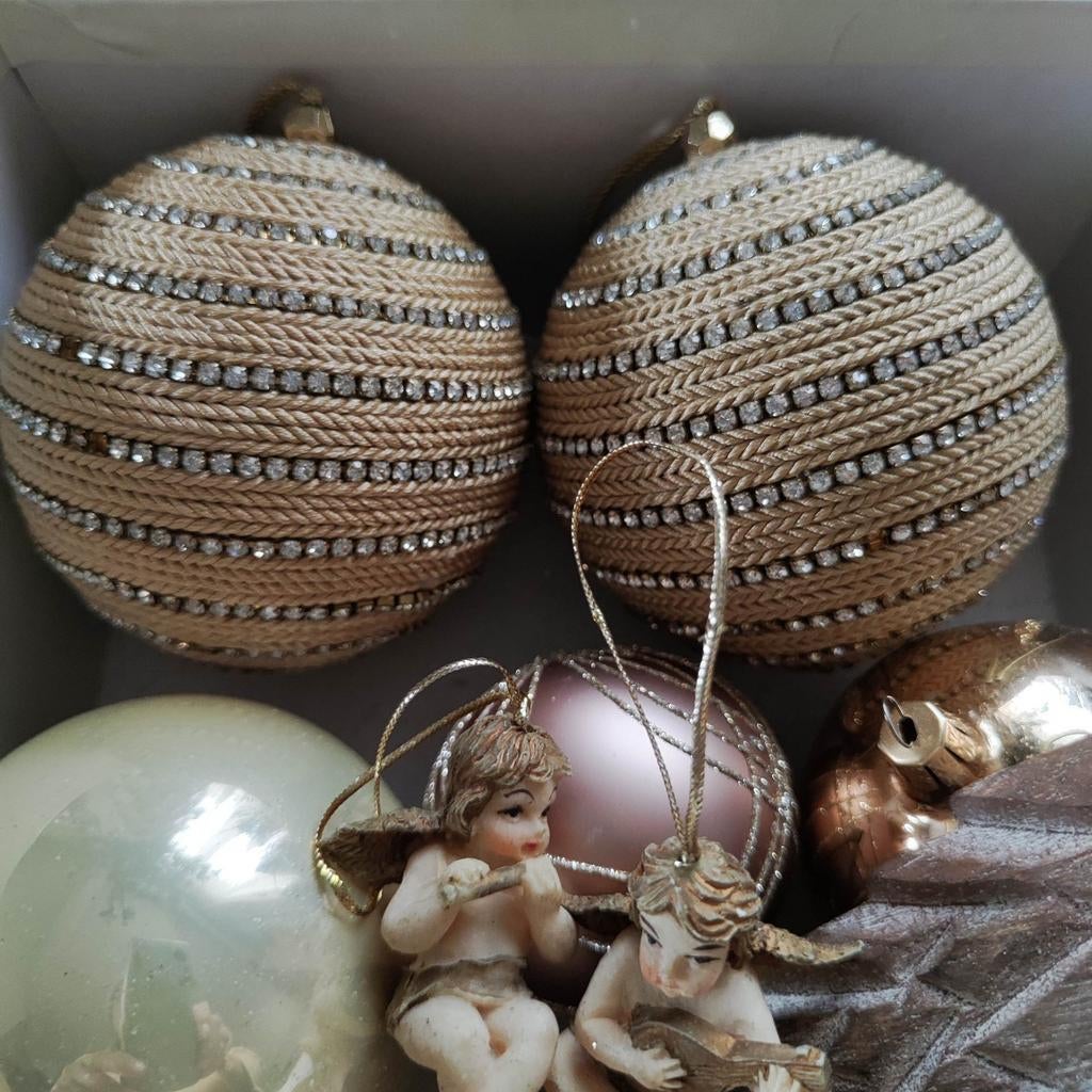 FLAMANT Balletjes met strass-steentjes + andere, Ophalen, Gebruikt