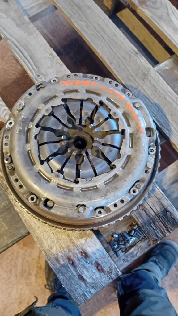 Volant moteur bi masse + embrayage renault megane 4 1.2tce, Autos : Pièces & Accessoires, Enlèvement, Utilisé, Renault