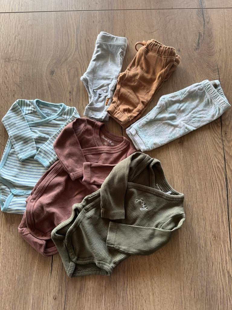 Pantalons et corpulents pour bébés garçons 50-56, Enfants & Bébés, Vêtements de bébé | Packs de vêtements pour bébés, Comme neuf