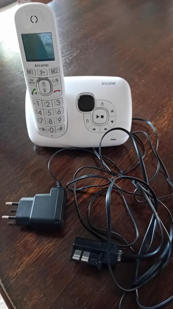 Draagbaar telefoon alcatel wit xl385 voice, Ophalen of Verzenden, Zo goed als nieuw