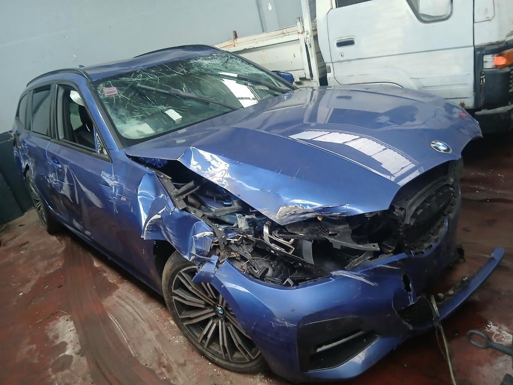 Bmw série 318d g21 pack M moteur b47 en pièces détachées