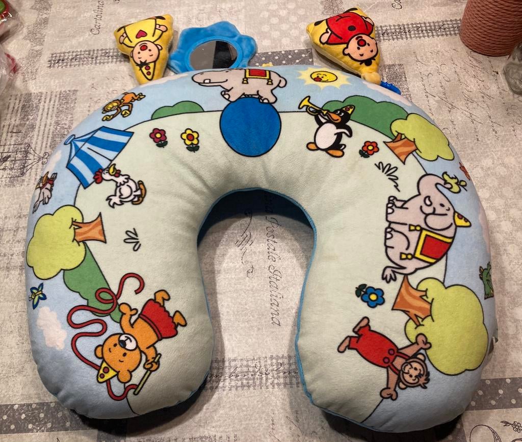 Bumba steun/speelkussen+speeltjes., Kinderen en Baby's, Speelgoed | Babyspeelgoed, Ophalen of Verzenden, Zo goed als nieuw, Overige typen