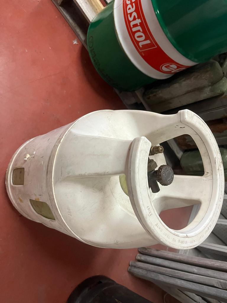 Lpg fles voor fork lift, Ophalen