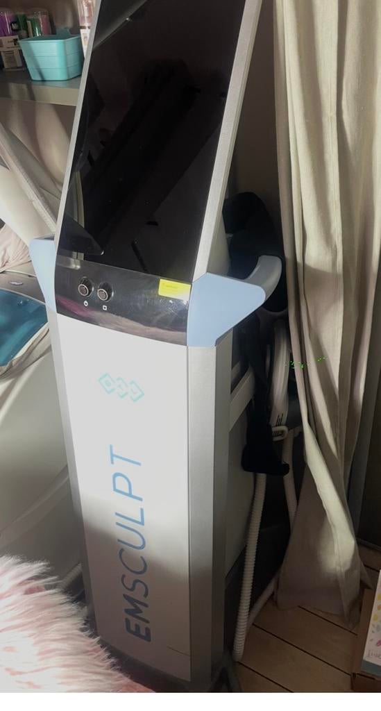 EMS Sculpt –machine stimulation musculaire électromagnétique, Informatique & Logiciels, Ordinateurs de bureau, Enlèvement, Comme neuf