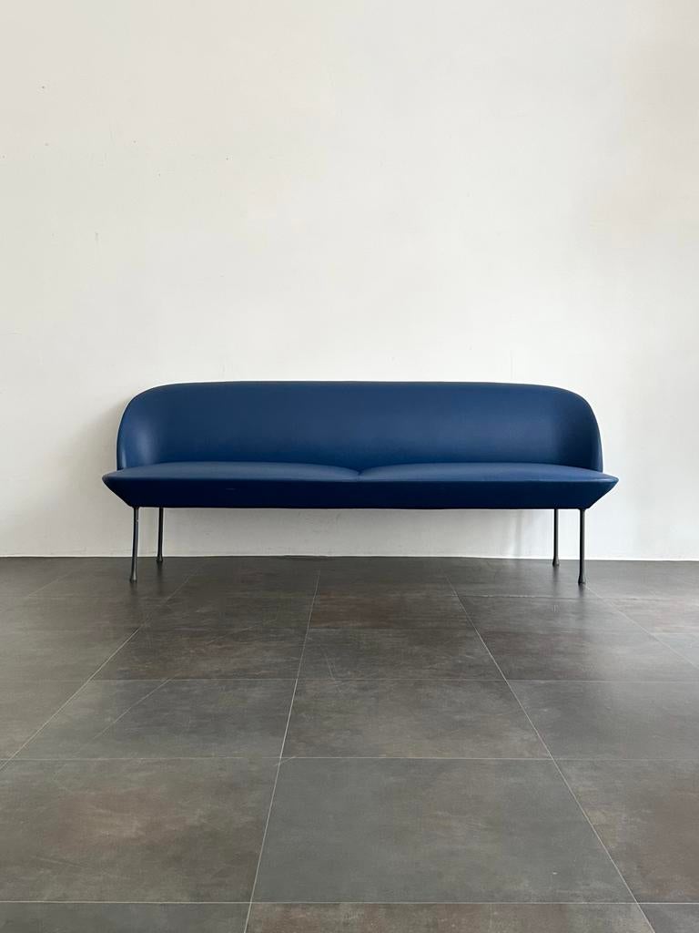 Oslo Sofa 3 places par Anderssen & Voll pour Muuto, Huis en Inrichting, Zetels | Zetels, Leer, Ophalen