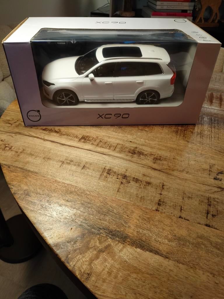 Modèle de voiture télécommandé Volvo XC90, Enlèvement ou Envoi, Neuf, Voiture