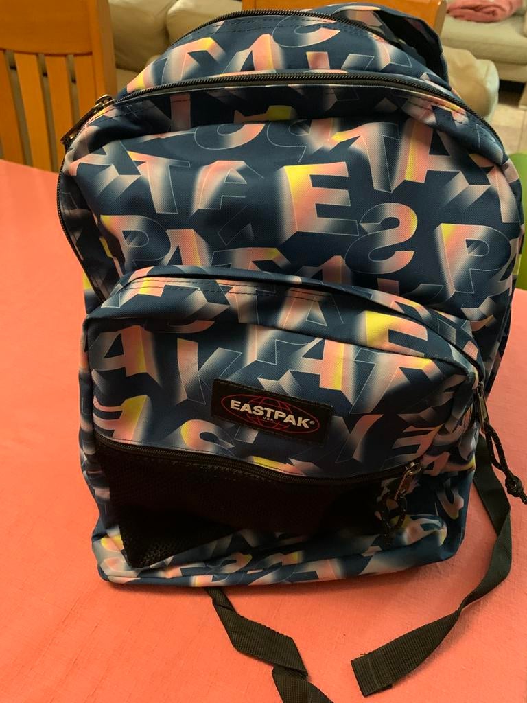 Sac au dos-cartable Eastpak, Bijoux, Sacs & Beauté, 40 à 50 cm, Comme neuf, Enlèvement, Bleu