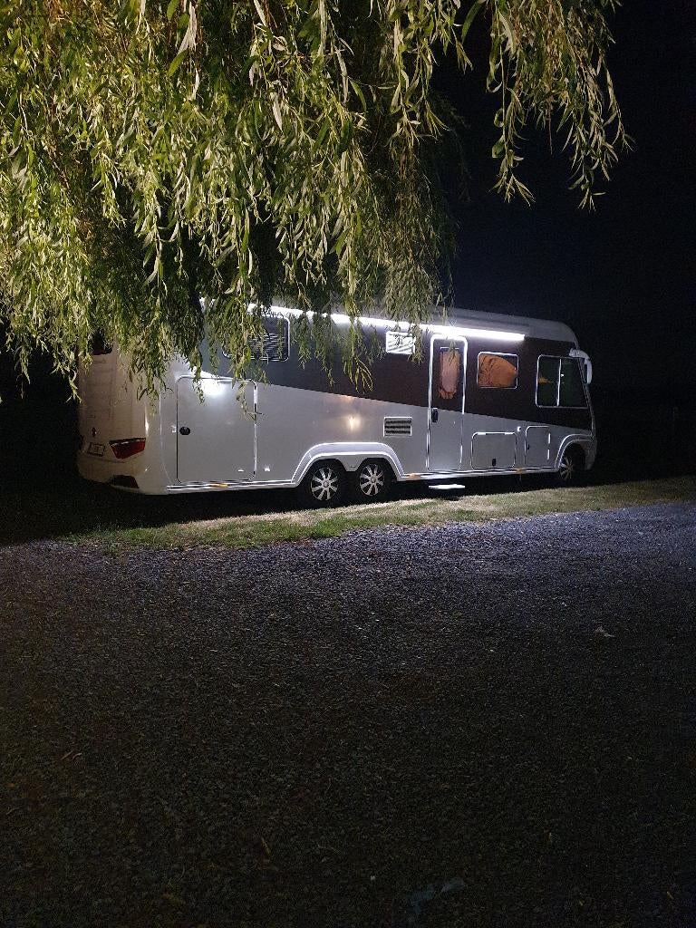 Uiterst luxe KNAUS SUN I 900 LX, Caravans en Kamperen, Mobilhomes, Integraal, Fiat, Serrures de sécurité, Vloeistofverwarming