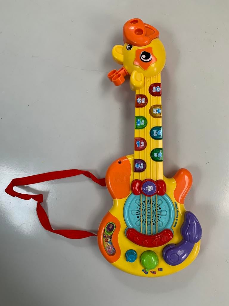 Guitare jouet girafe avec musique, Enfants & Bébés, Enlèvement, Utilisé