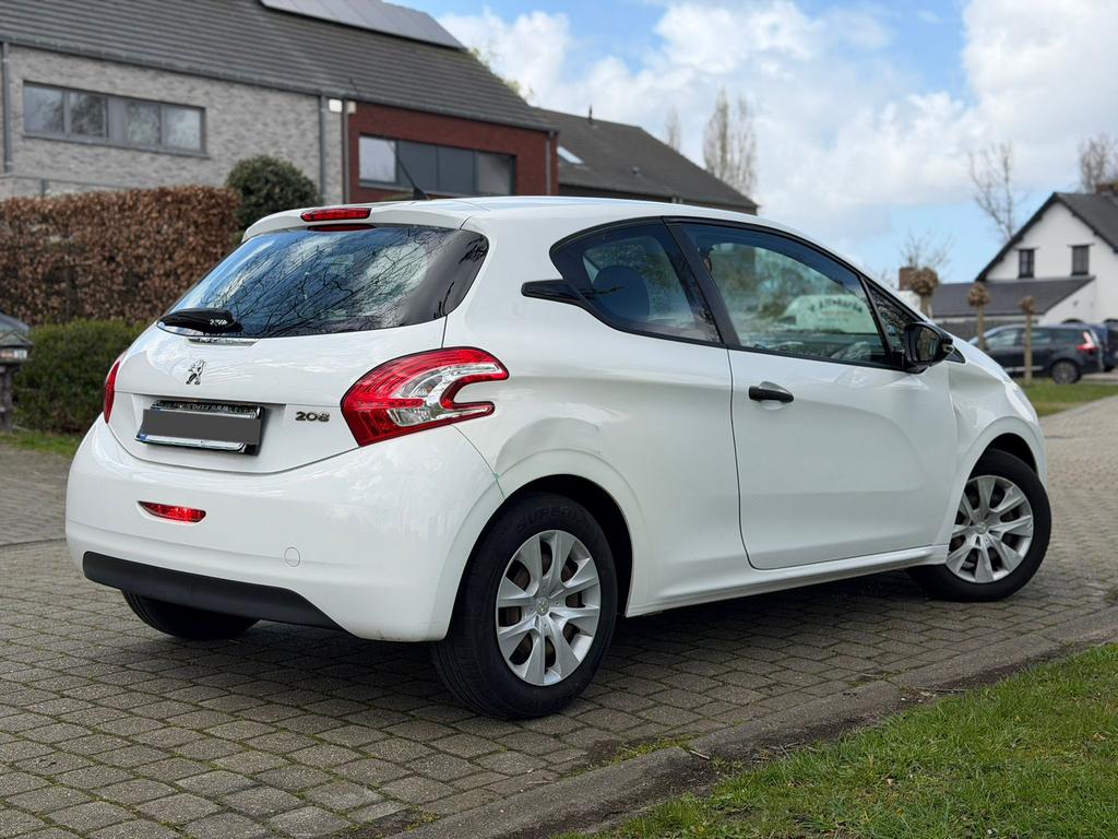 Peugeot 208 1.2i ! * 144 000 km ! Bj2014 Euro 5, Autos, Euro 5, Achat, Entreprise, Boîte manuelle