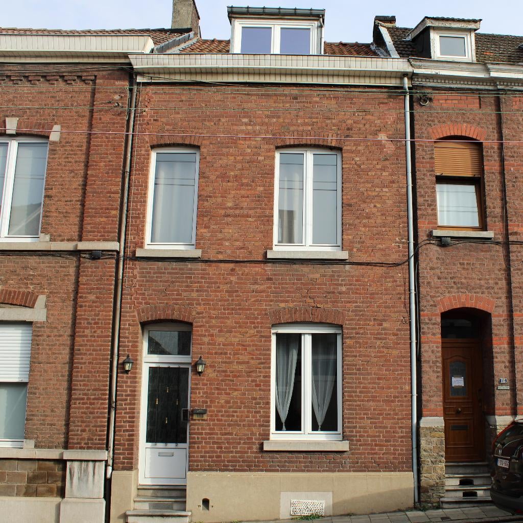 Maison à Jemeppe/Meuse. 155.000 euros. Libre à l'acte, Immo, Maisons à vendre, Province de Liège, Maison 2 façades, 4 pièces, Jusqu'à 200 m²