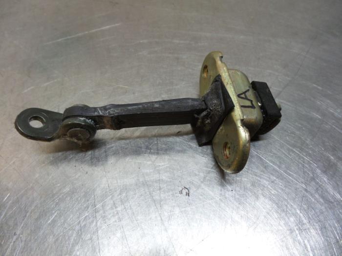 Butée 4portes arrière gauche d'un Daewoo Matiz (Matiz 01-), Daewoo, -, Utilisé, -