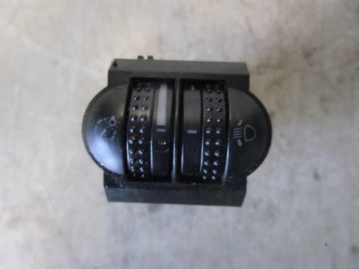 Schakelaar Koplamp Ihv van een Volkswagen Polo (Polo 99-), Gebruikt, -, Volkswagen, -