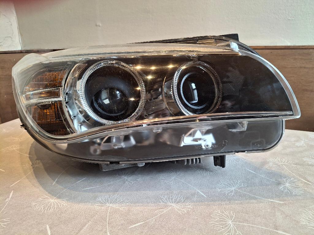 Phare droit au xénon BMW X1 d'origine VALIO, Autos : Pièces & Accessoires, Éclairage, Enlèvement ou Envoi, Utilisé, BMW