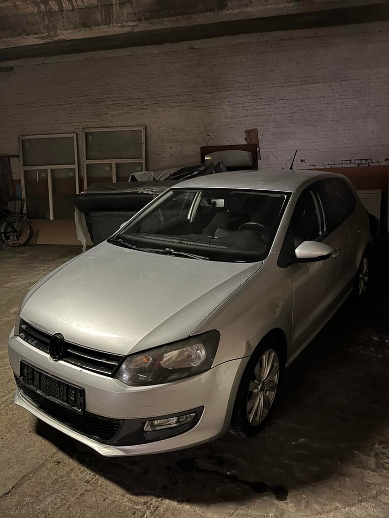 Volkswagen Polo 6r 1.2 essence, Autos, Argent ou Gris, Achat, Boîte manuelle, 5 portes