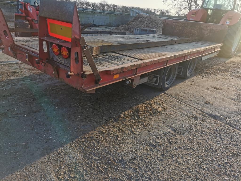 Gheysen en verpoort sledes voor wipkar dieplader, Ophalen