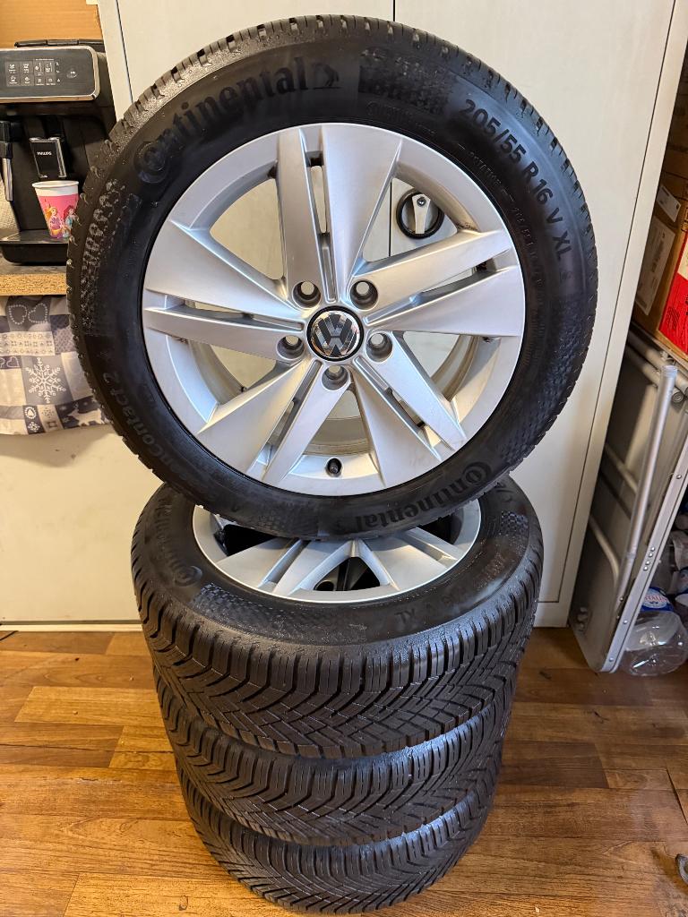 Kit Vw Golf8/7/6/5- CADDY-205/55/16 94V Continental 4Saisons, Auto-onderdelen, Ophalen, 16 inch, Banden en Velgen, All Season