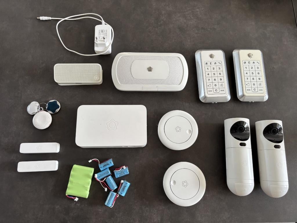 Kit alarme complet Verisure + caméras, Bricolage & Construction, Enlèvement, Comme neuf