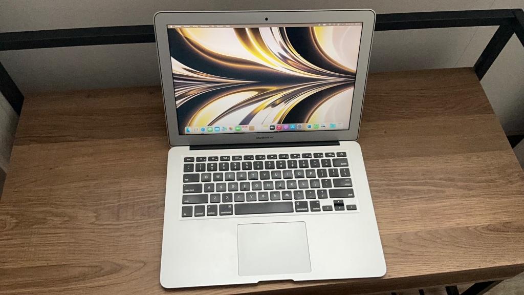 MACBOOK AIR TOPSTAAT, Computers en Software, Qwerty, 8 GB, 13 inch, Minder dan 2 Ghz