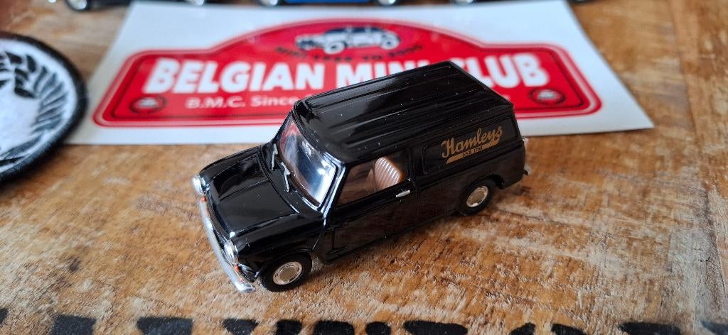 MINI Van Mk1 Austin Morris HAMLEYS Black 1/43 CORGI Neuf, Hobby & Loisirs créatifs, Voitures miniatures | 1:43, Enlèvement ou Envoi