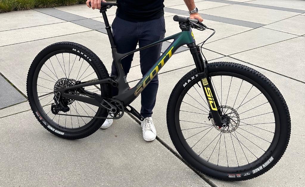 Scott Spark RC World Cup AXS - als nieuw, Fietsen en Brommers, Zo goed als nieuw, Ophalen, Overige merken, Heren