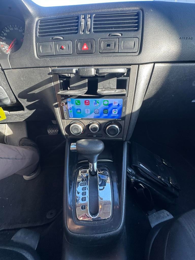 GARANTIE AUTOMATIQUE VW Bora 1.6 essence et CarPlay, Autos, Achat, Entreprise, Carnet d'entretien, Noir