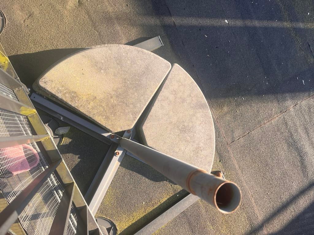 Parasolstenen + voet + zweefparasol, Ophalen, Gebruikt, Zweefparasol