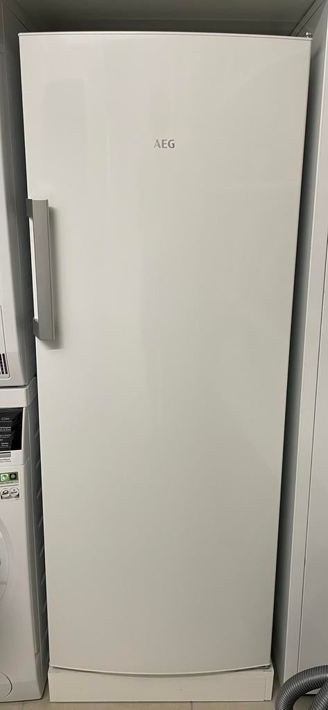 AEG diepvrieskast – 194L, Elektronische apparatuur, Vriezers en Diepvrieskisten, Zo goed als nieuw, Energieklasse A of zuiniger