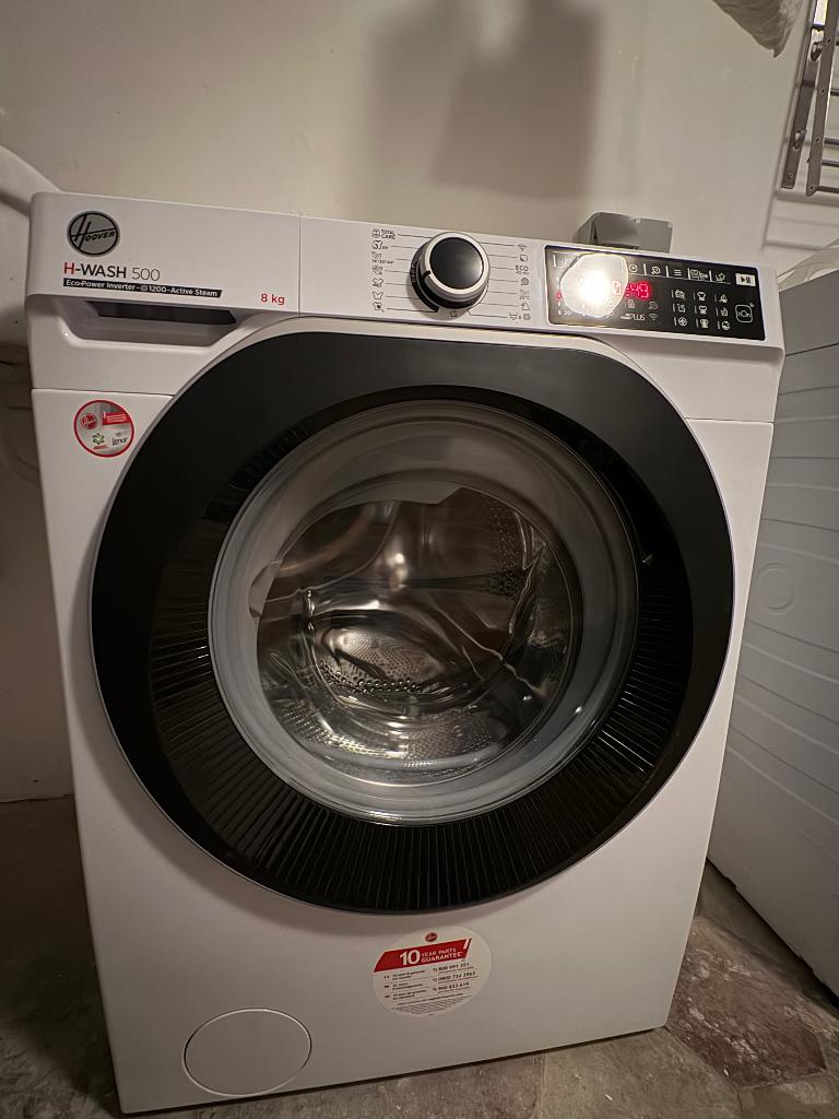 Machine à laver Hoover – état quasi neuf, 85 à 90 cm, Programme lavage à la main, Chargeur frontal, Enlèvement