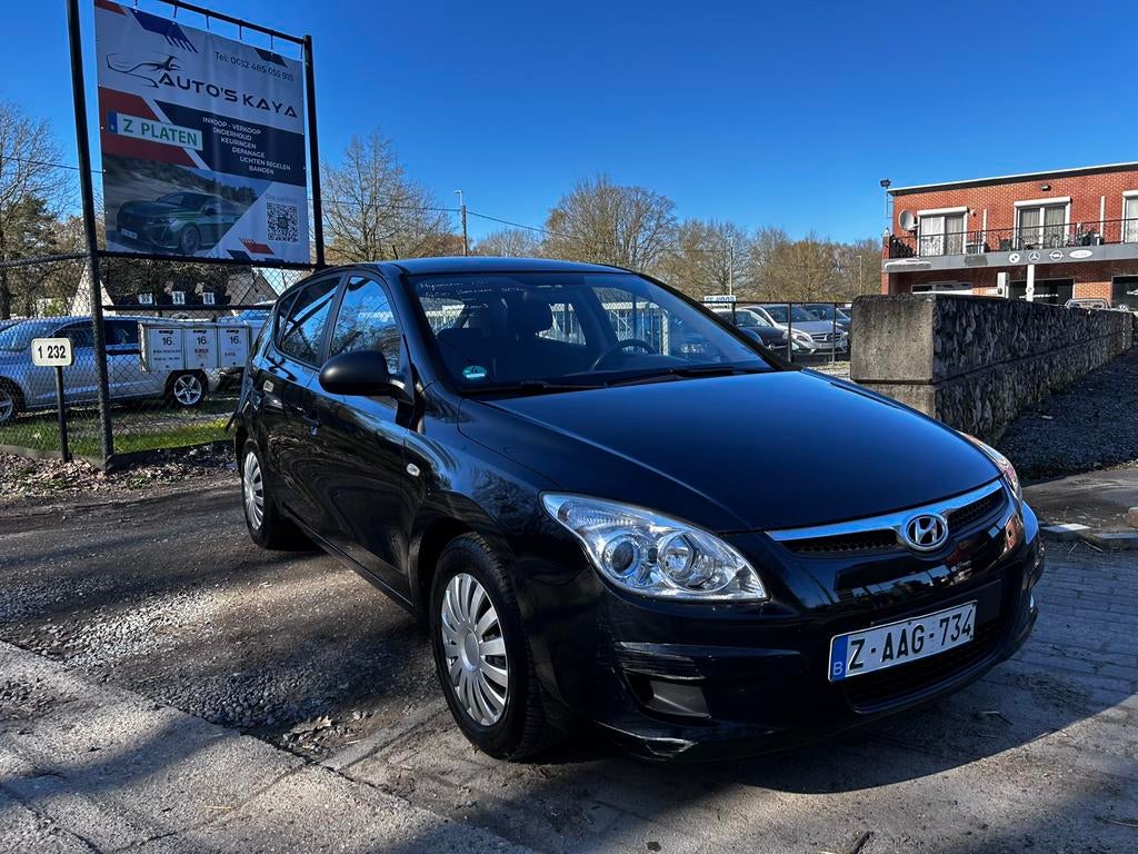 Hyundai i30 1.4 essence km148.000 bj2009 approuvée pour VRK, Autos, Hyundai, Achat, Entreprise, Noir, 5 portes