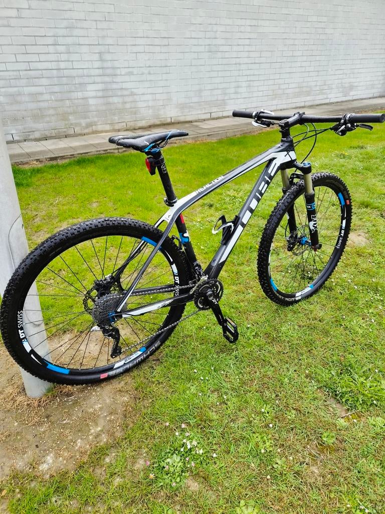 Vtt CUBE taille L 29pouces carbone, Vélos & Vélomoteurs
