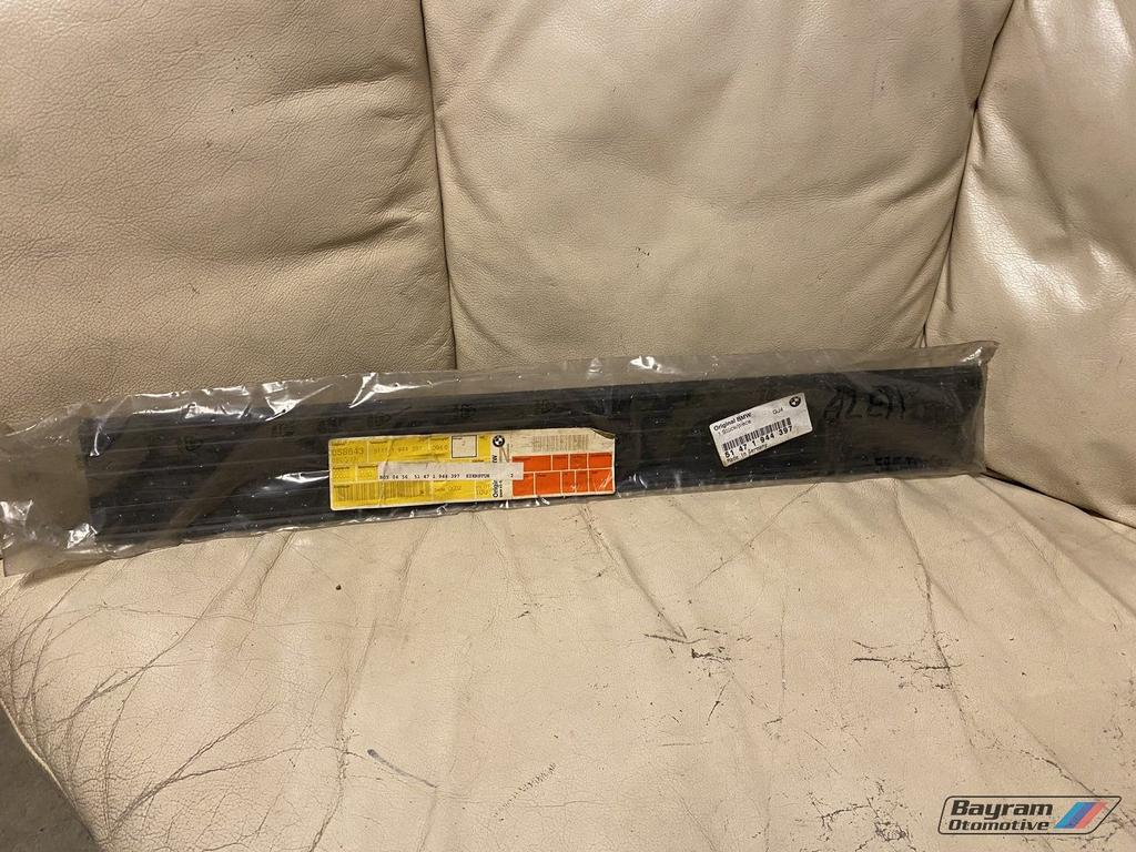 Bmw E34 instaplijst nieuw links rechts 51471944397 5-serie m, Auto-onderdelen, Gebruikt, -, -, Ophalen of Verzenden