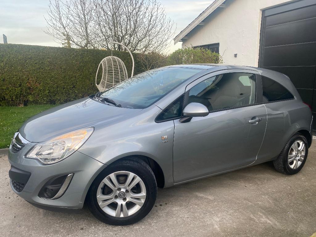 Opel corsa 1.4i 2012 euro5 143000km carnet complet !!, Autos, Euro 5, Achat, USB, Particulier