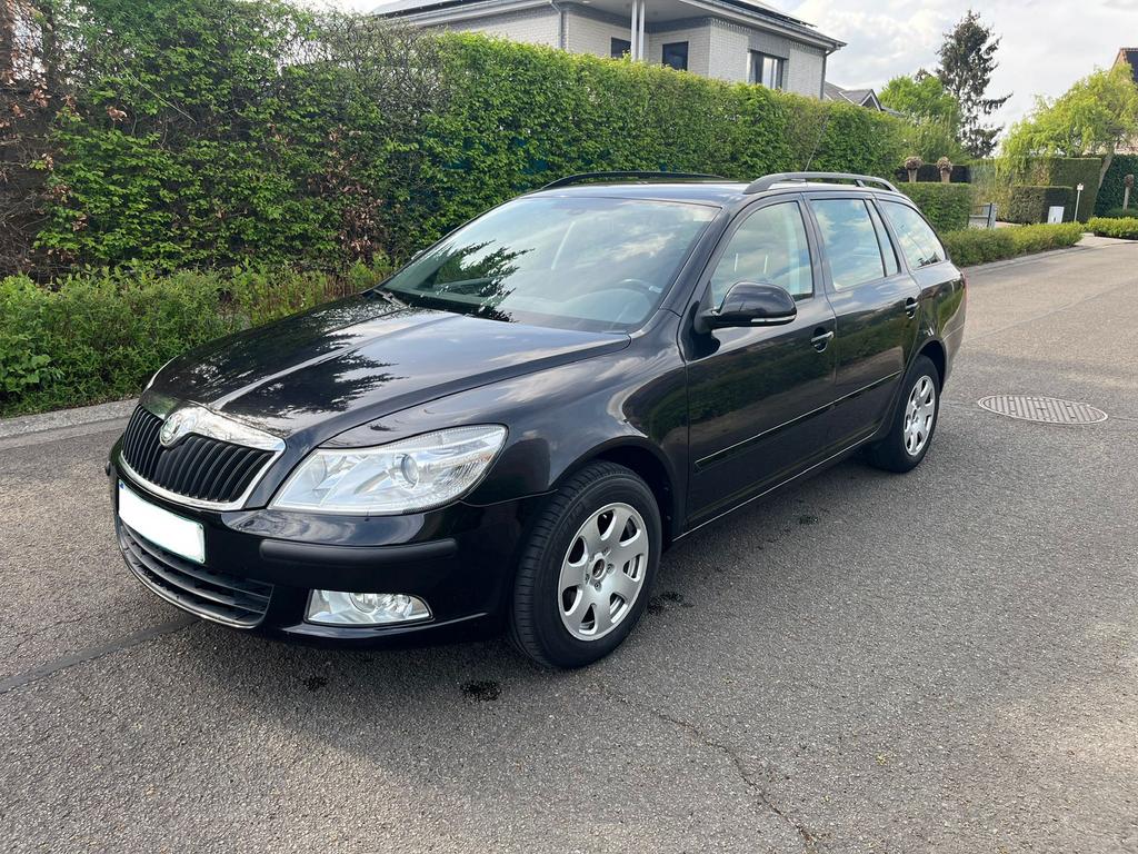 Skoda octavia 1.6 tdi dsg‼️BRUIT EMBRAYAGE‼️09/2010 euro5, Autos, Skoda, Euro 5, Achat, USB, 5 portes