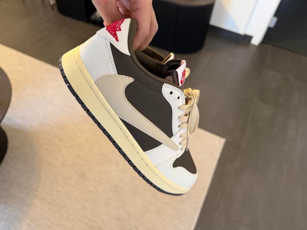 Nike traviss scot 39, Vêtements | Hommes, Chaussures, Enlèvement ou Envoi, Neuf