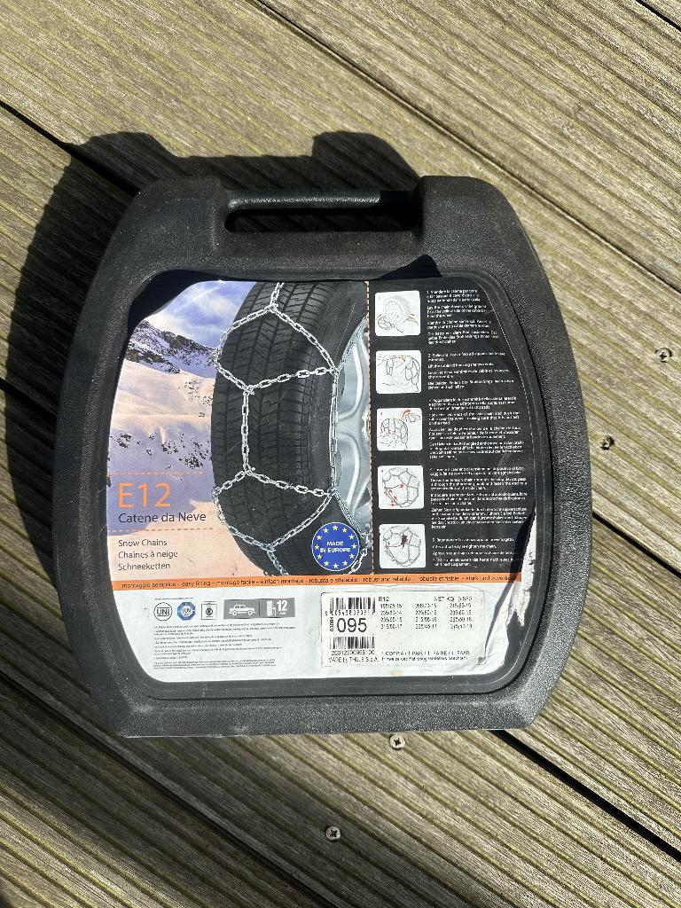 Chaînes à neige, Enlèvement, Neuf