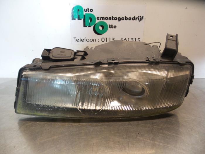 Koplamp links van een Opel Calibra (Calibra 90-), Gebruikt, -, -, Opel