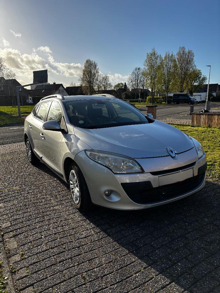 Renault Mégane Break - 1.5 dCi - Homologuée - Carpass, Autos, Boîte manuelle, Noir, Particulier, Tissu