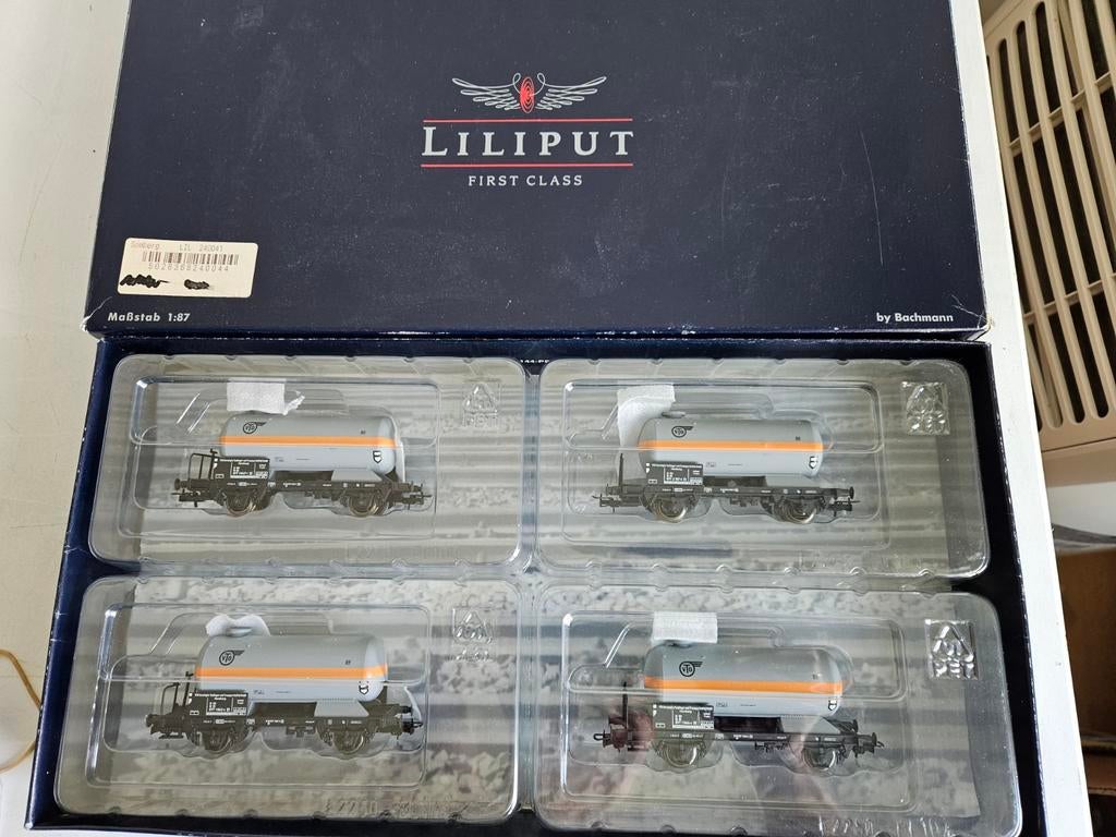 Set de wagons-citernes Liliput H0 VTG, Neuf, Enlèvement ou Envoi, Wagon, Courant continu