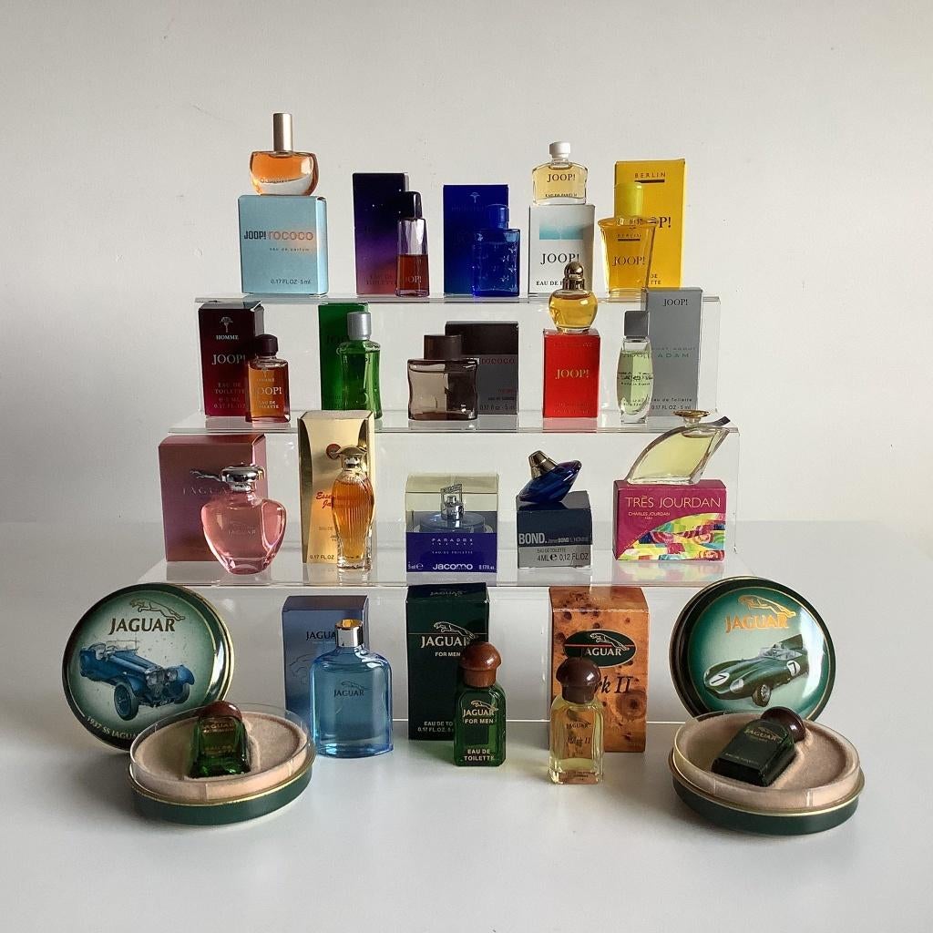 Lot de 20 flacons de parfum miniatures Joop, Jaguar, Enlèvement ou Envoi