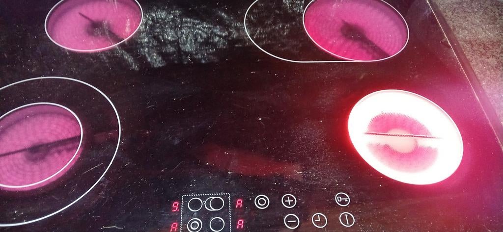 Keuken op wieltjes, Elektronische apparatuur, Kookplaten, Ophalen, 4 kookzones