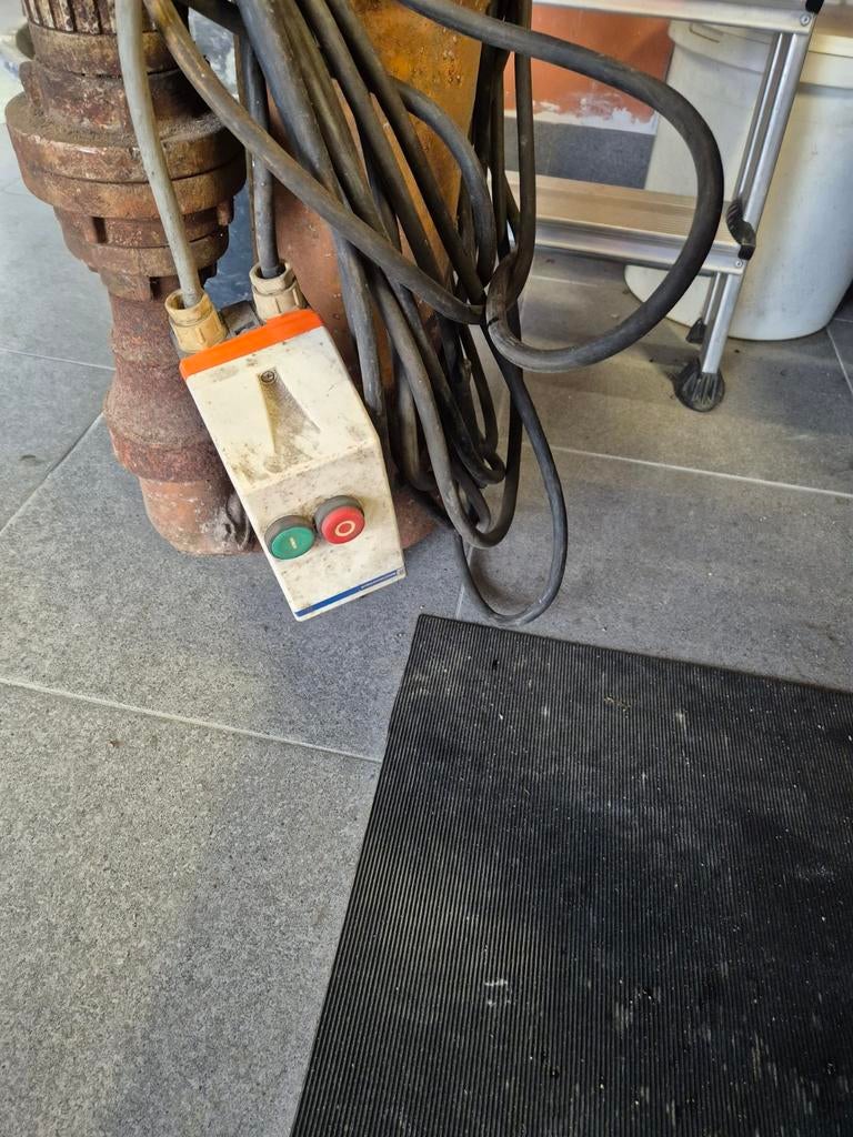 Dompelpomp heide, Ophalen