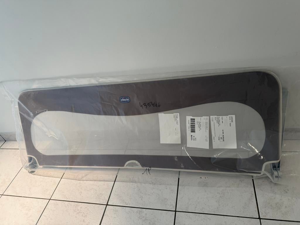 Chicco bedhekje 135cm, Kinderen en Baby's, Kinderkamer | Bedden, Ophalen, Zo goed als nieuw, Minder dan 140 cm