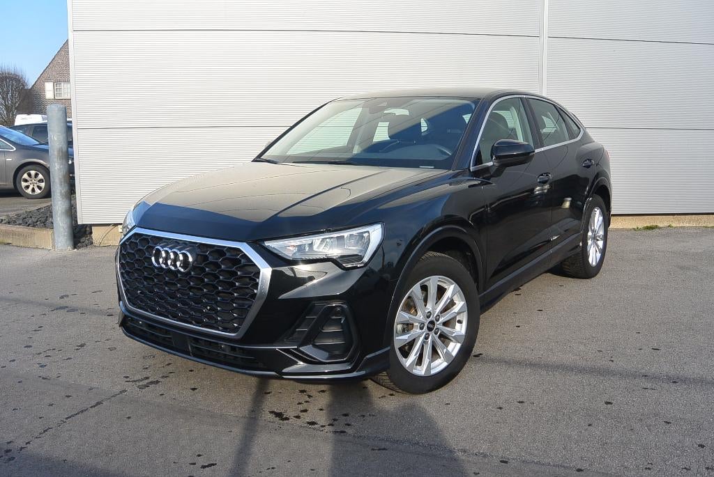 Audi Q3 1.5 TFSI Sportback, Auto's, Audi, Voorwielaandrijving, 4 cilinders, Zwart, Leder