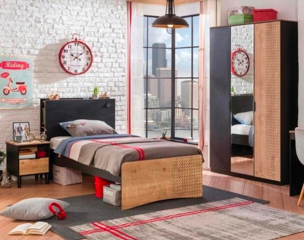 New York bed + Bedlade + matras. Mooie staat!, Ophalen