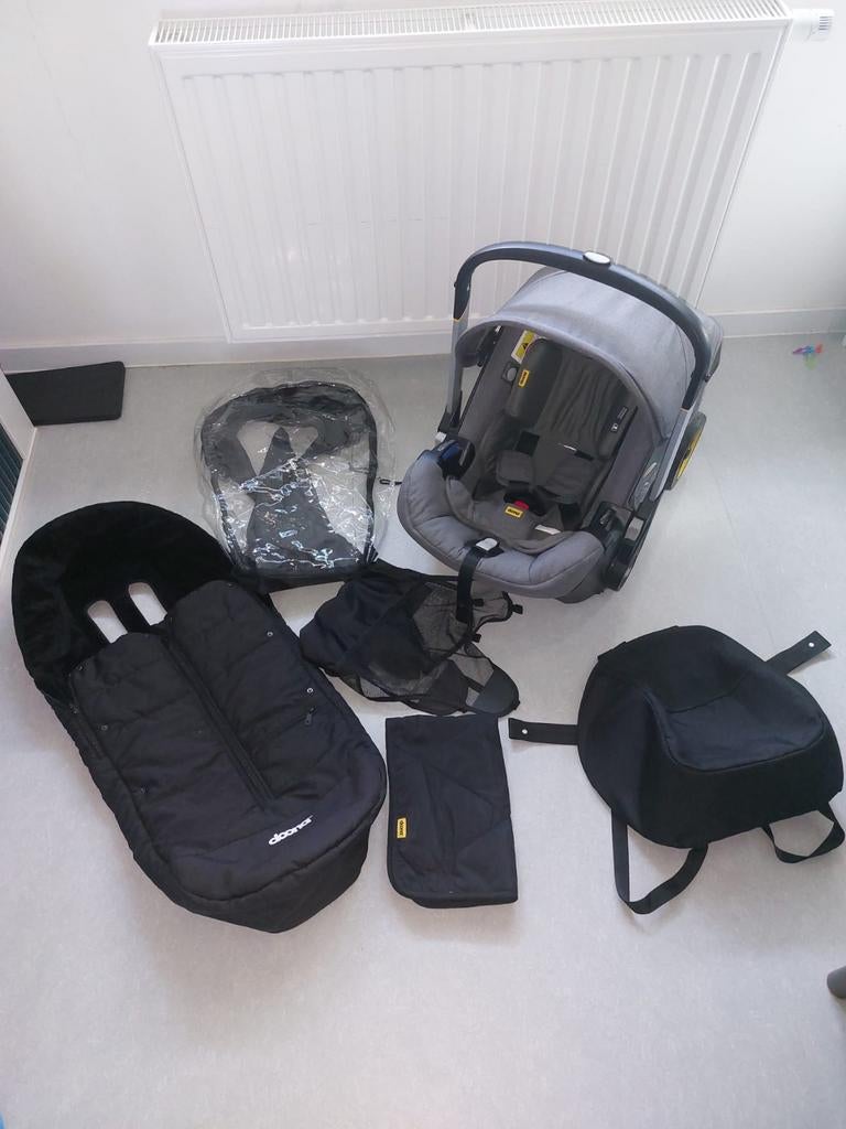 Doona + (buggy en autostoel in 1), Kinderen en Baby's, Ophalen