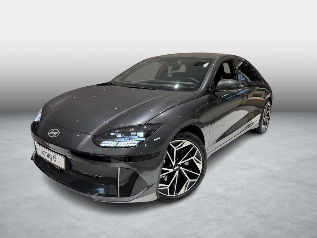 Hyundai Ioniq 6 77,4 kWh Balance, Auto's, Hyundai, 4 deurs, Nieuw, 77 kWh, Zilver of Grijs