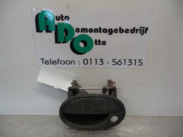 Poignée portière 2portes gauche d'un Opel Combo (Combo 02-, -, Opel, Utilisé, -