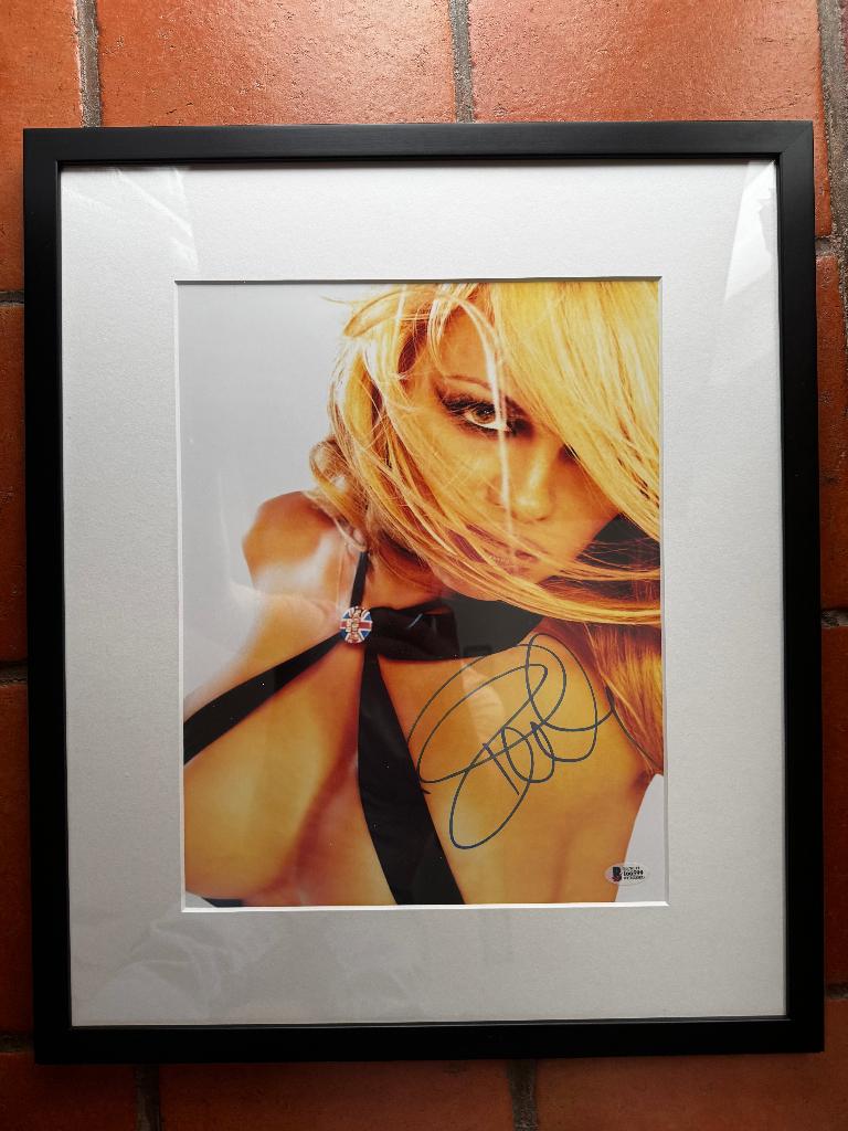 Grote gesigneerde foto Pamela Anderson, Verzamelen, Overige Verzamelen, Ophalen of Verzenden