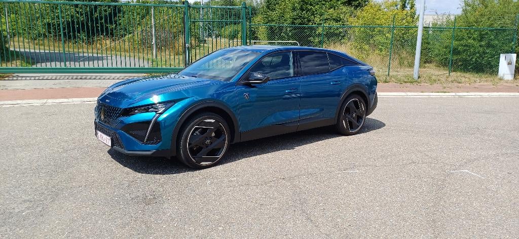 Peugeot 408 GT plug-in hybride, Auto's, Peugeot, Parkeerassistent, 4 cilinders, Blauw, 5 zetels